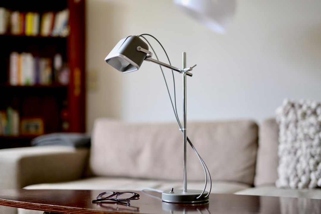 La Lampe de Table Moderne: Un Éclairage Élégant pour Votre Maison